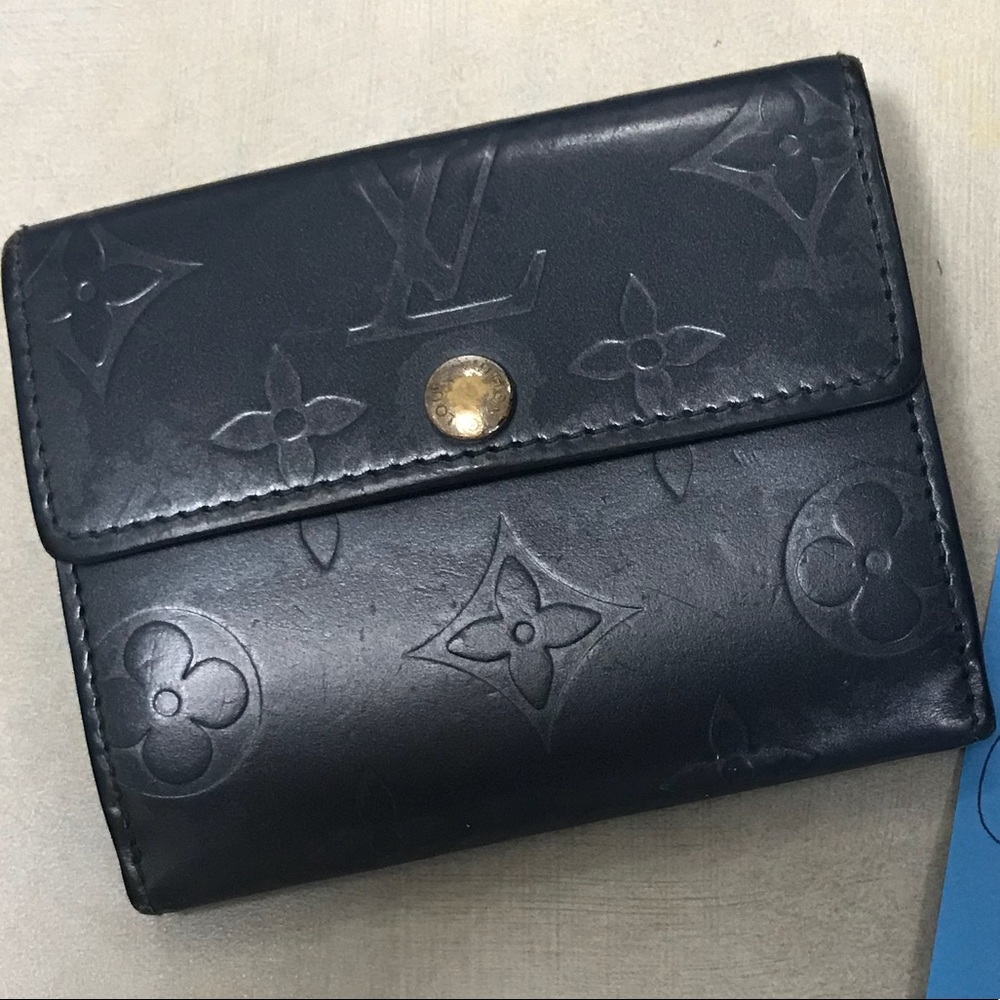💯 authentic Louis Vuitton card holder